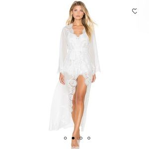 Homebodii Helena Long Lace Robe